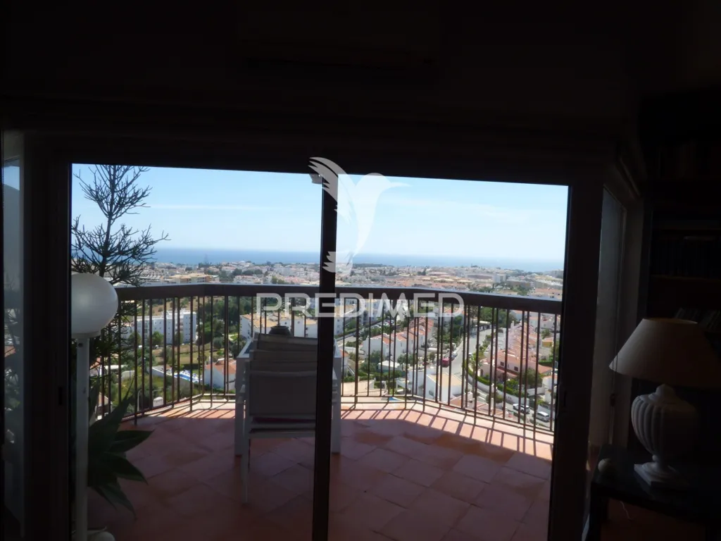 Rõdu - T2 Apartment with Sea View in Montechoro