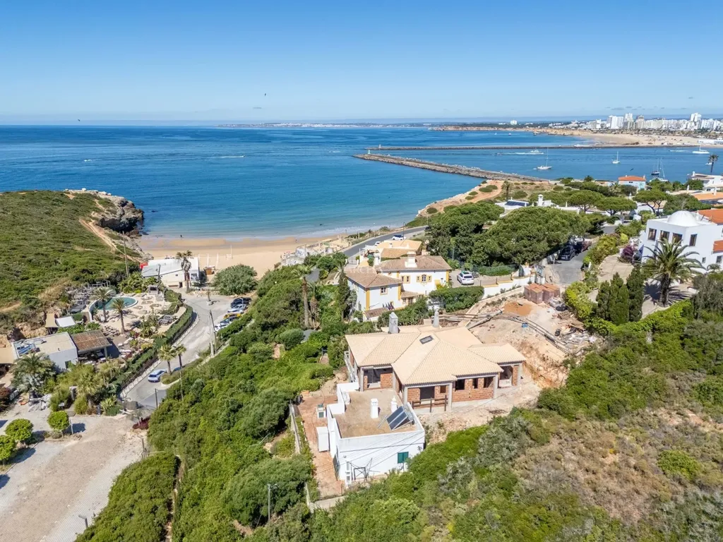 Õhuvaade - Beachfront Villa with Sea Views in Ferragudo