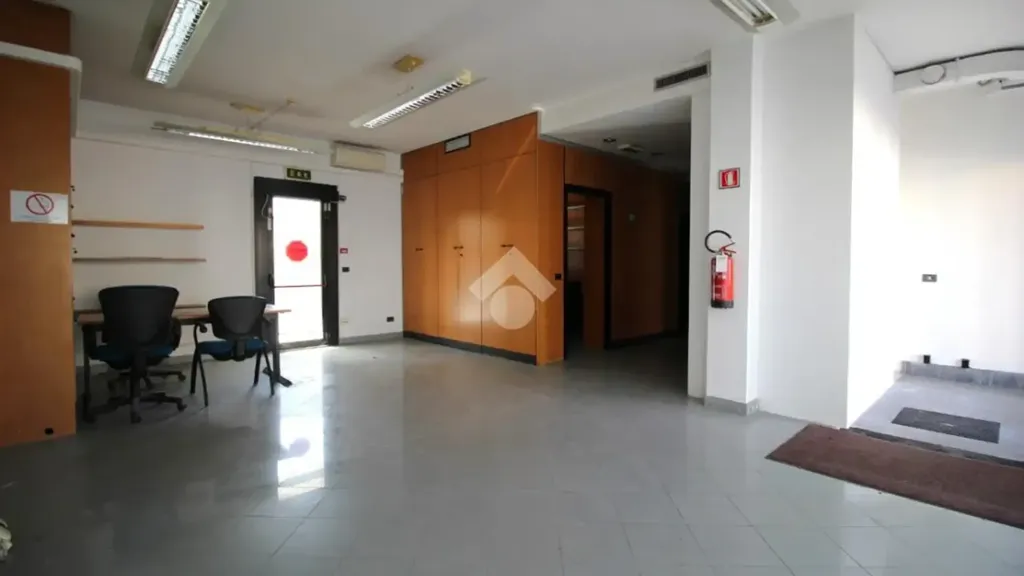 Studio - Office Space with Balcony in Marmirolo