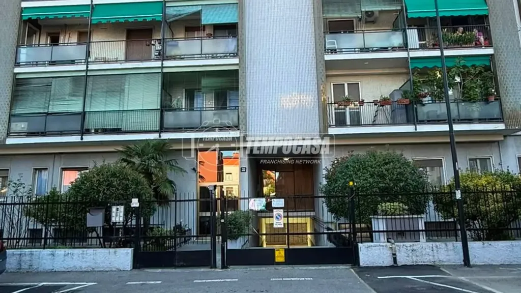 Välivaade - Studio Flat with Balcony in Cinisello Balsamo