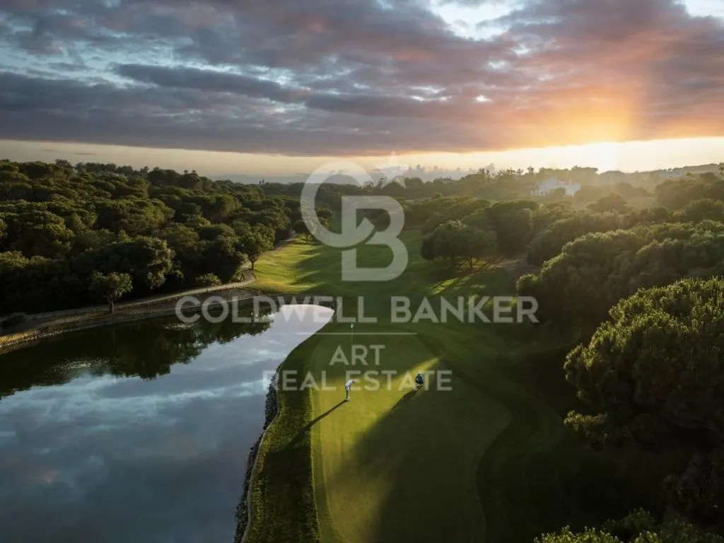 Jardin - Plot with Golf Course Access in Sotogrande