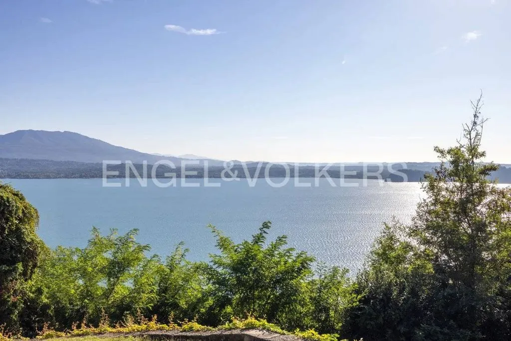 Jardin - Buildable Plot with Lake View in Belgirate