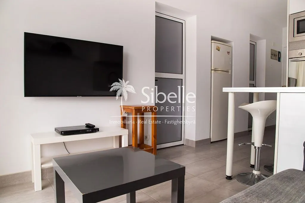 Elutuba - Apartment with Pool on Avenida De la Cornisa, Mogán