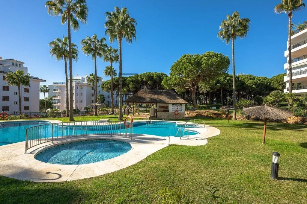 Bassein - Furnished Flat with Pool in Calahonda, Mijas