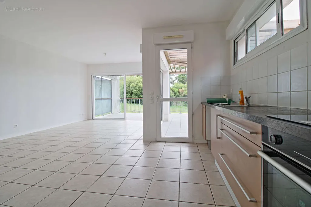 Cuisine - Appartement 'Comme une Maison' avec Vue Dégagée à Bayonne