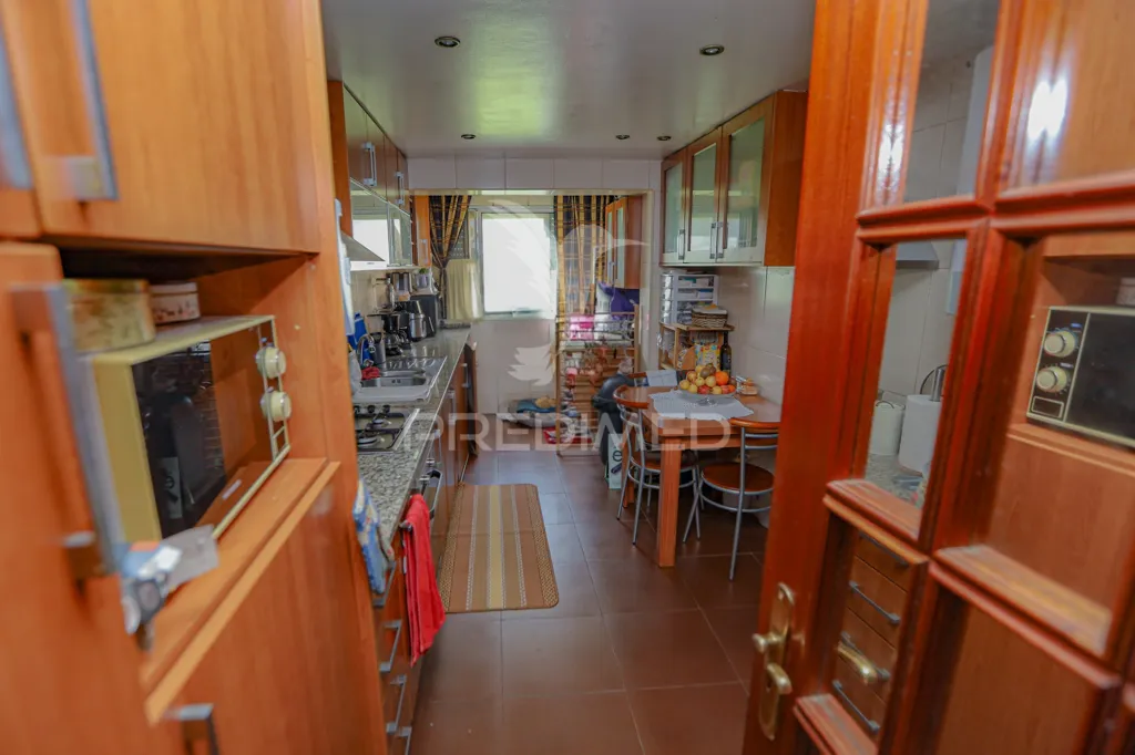 Kitchen - T3 Apartment with Garden in Olivais, Lisbon