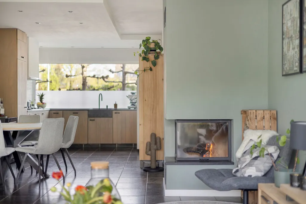Söögituba - Modernised House with Garden in Goes