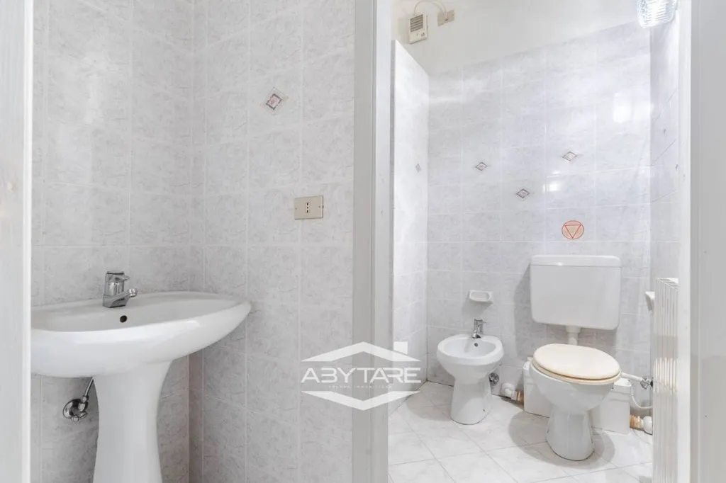 Salles de bain - Historic Apartment with Mole View in Turin