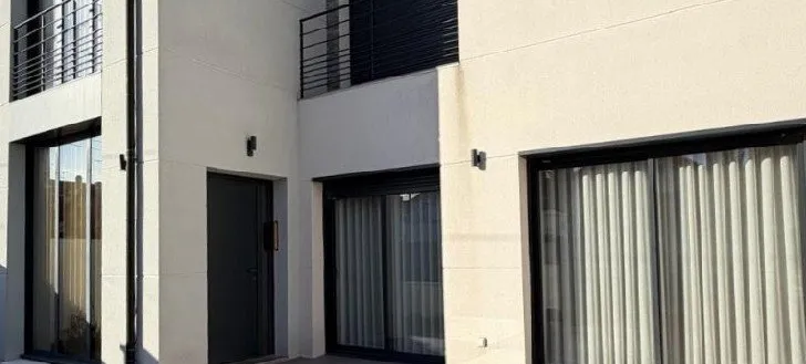Extérieur - Maison Moderne avec Jardin à Maisons Alfort