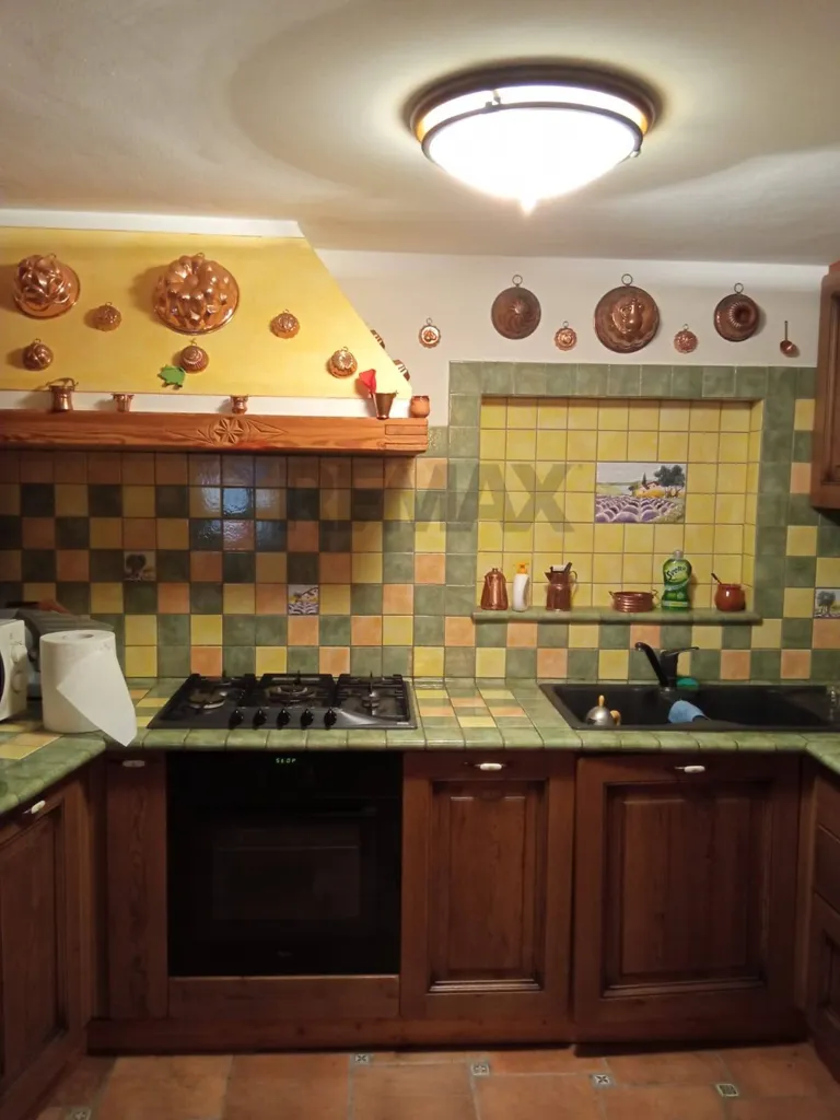 Maison 9 pièces à IT
