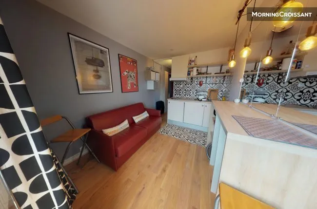 Soggiorno - Studio with Rooftop View in Paris