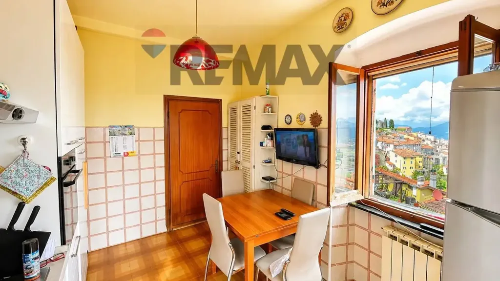Salle à manger - Panoramic Apartment with Garden in Vezzano Ligure