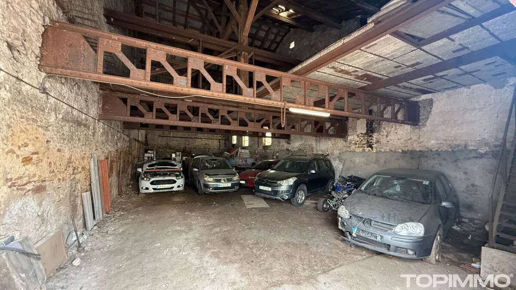 Garage - Dépendance pour Stockage avec Jardin à Rambervillers