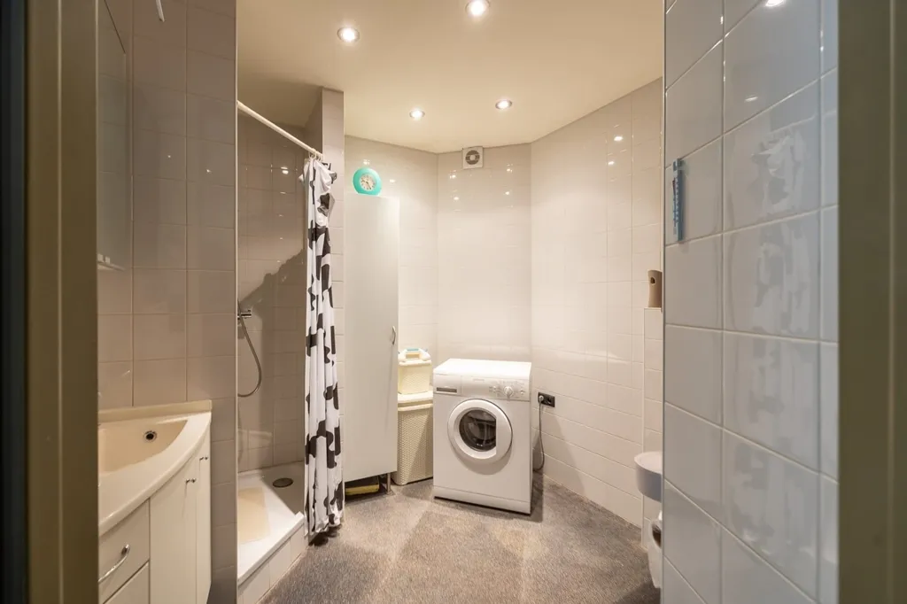 Salles de bain - Double Appartement avec Potentiel à Kontich