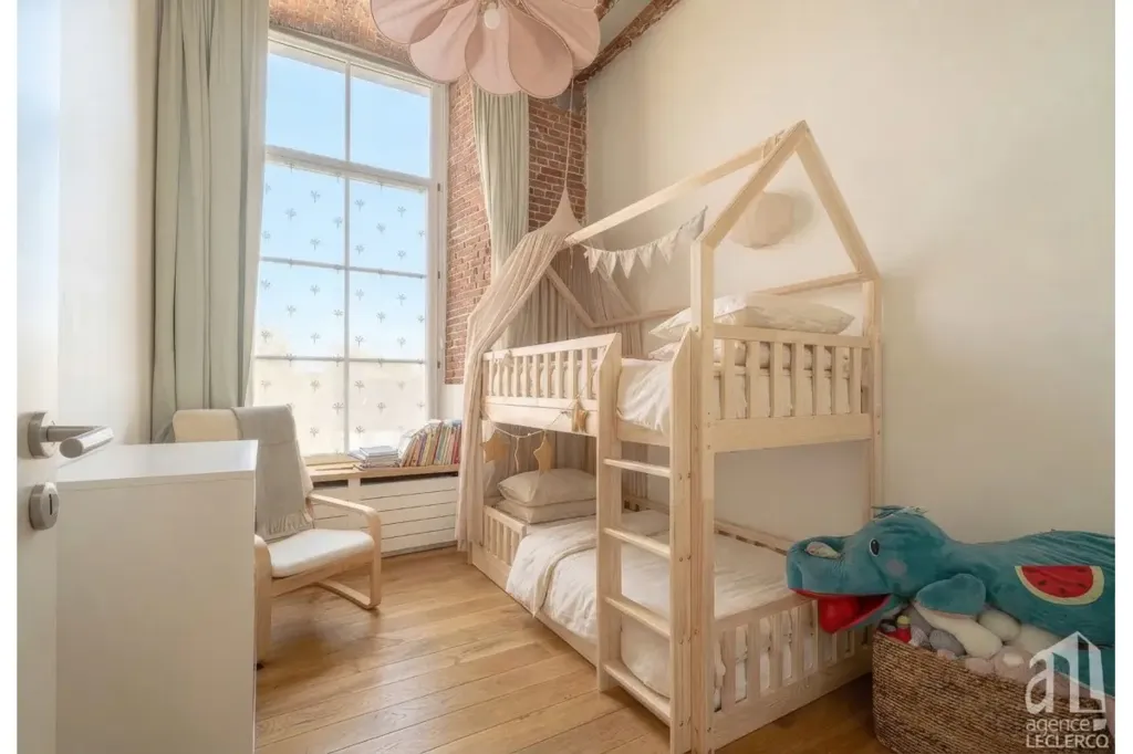 Chambres - Loft avec Lignes Industrielles à Résidence Artic