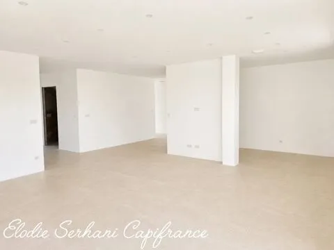 Pièces - Maison Contemporaine avec Terrasses à Sevenans