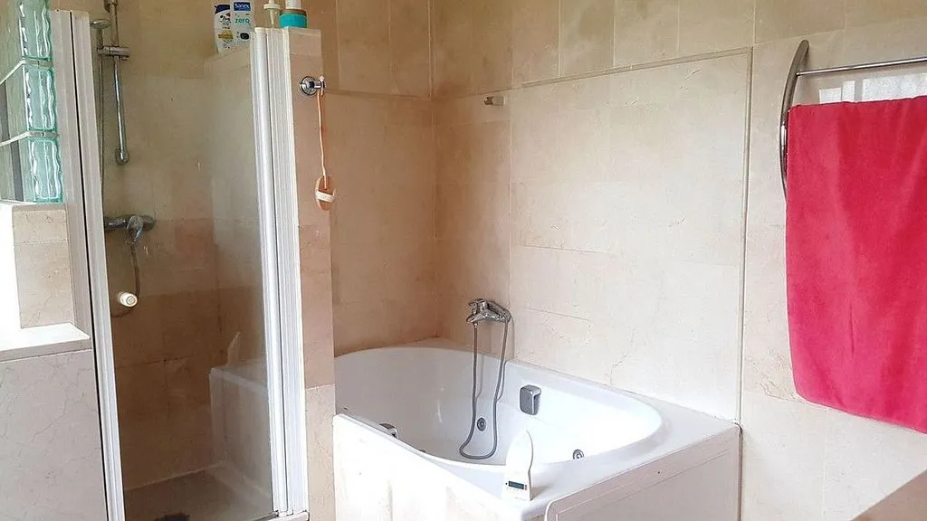 Vannitoad - Chalet with Pool in Casco Antiguo