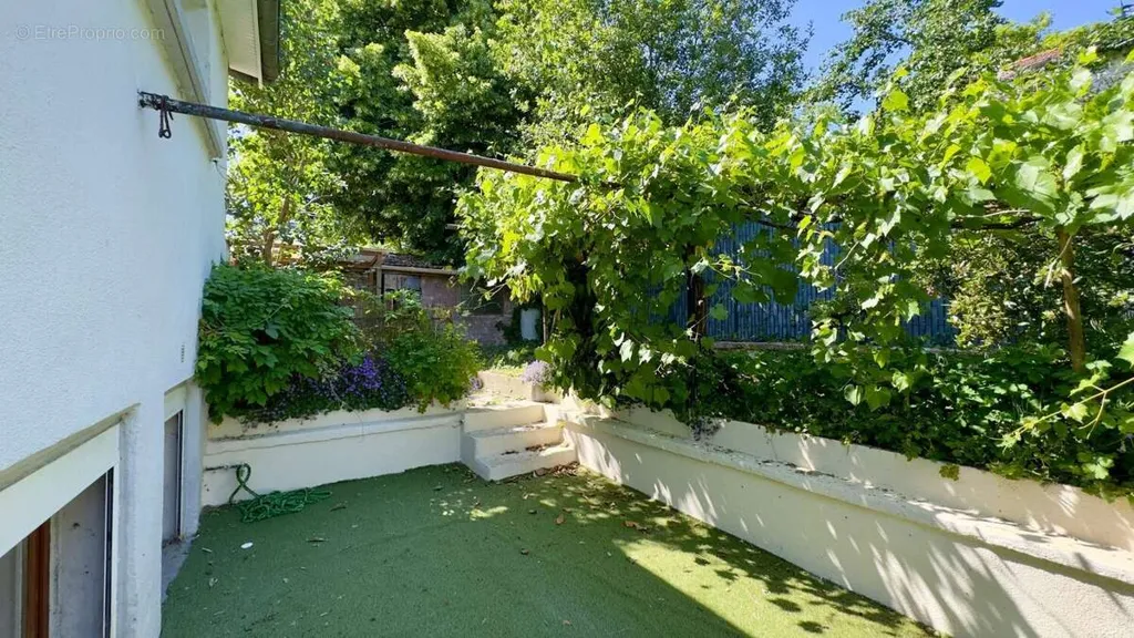 Jardin - Appartement Duplex avec Espace Extérieur à Maxéville
