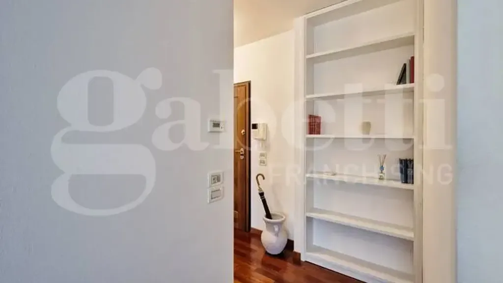 Esik - Modernised 2-Bed Apartment with Lift in Treviso