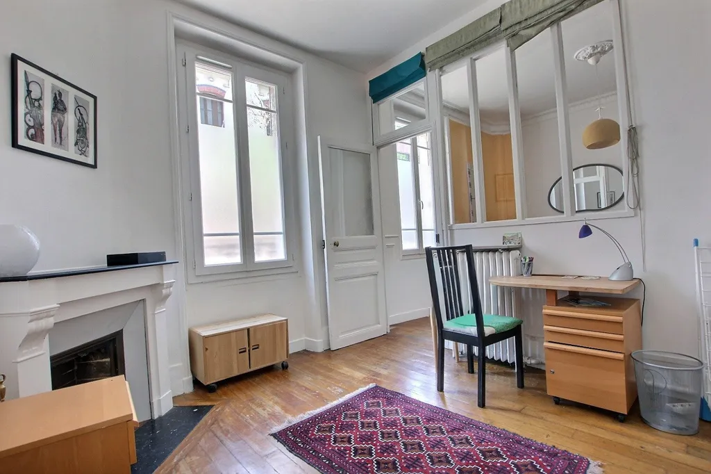 Soggiorno - Charming Flat with Double Exposure in Pantin