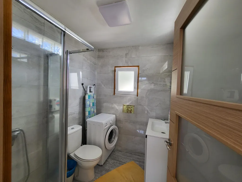 Vannitoad - Detached Villa with Private Garden in Arona