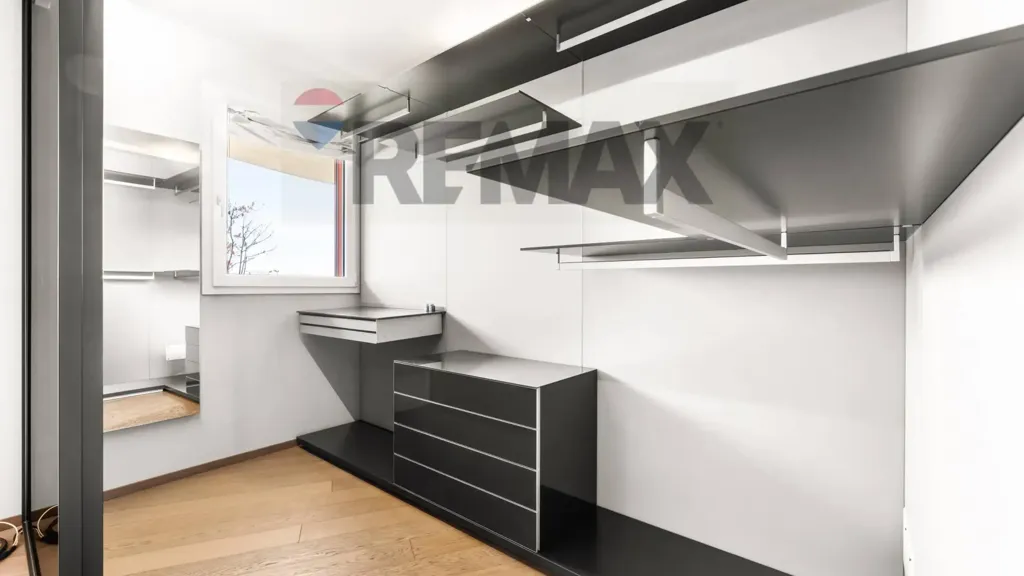 Rooms - Modern Apartment with Terrace in Legnano