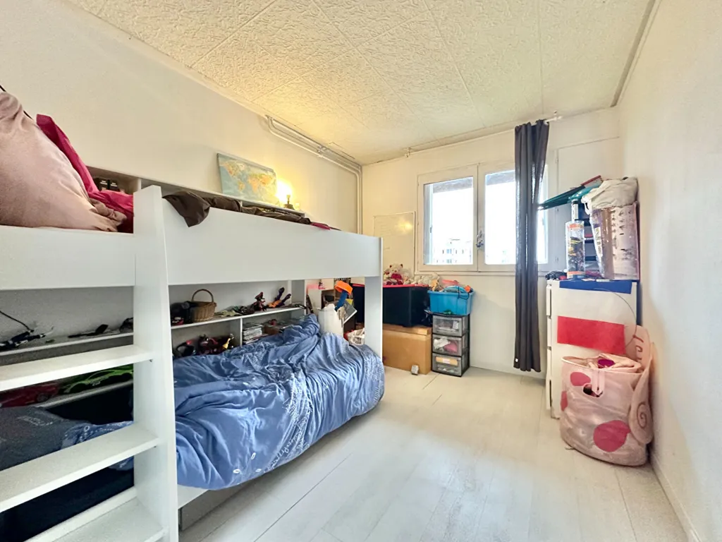 Chambres - Appartement Duplex avec Parking à Sartrouville
