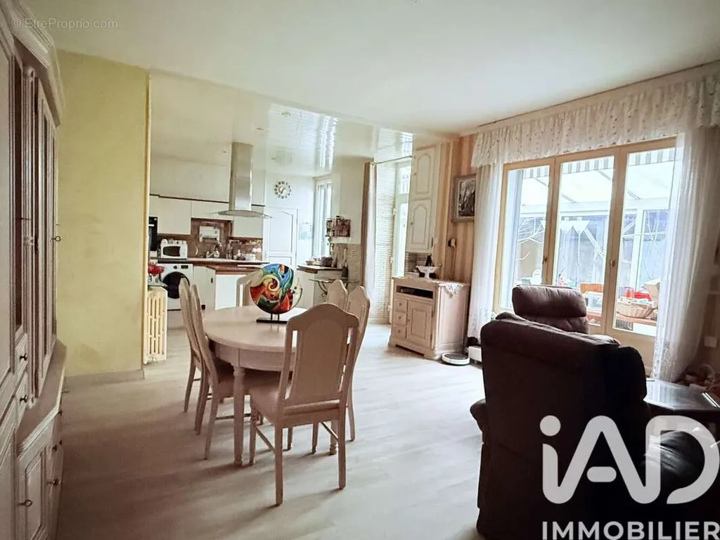 Salle à manger - Immeuble de Rapport avec Appartements à Sedan