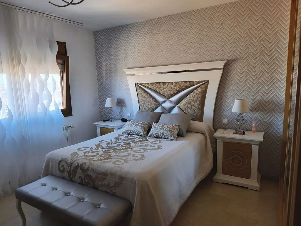 Chambres - Adosado with A/C and Fireplace in Bargas