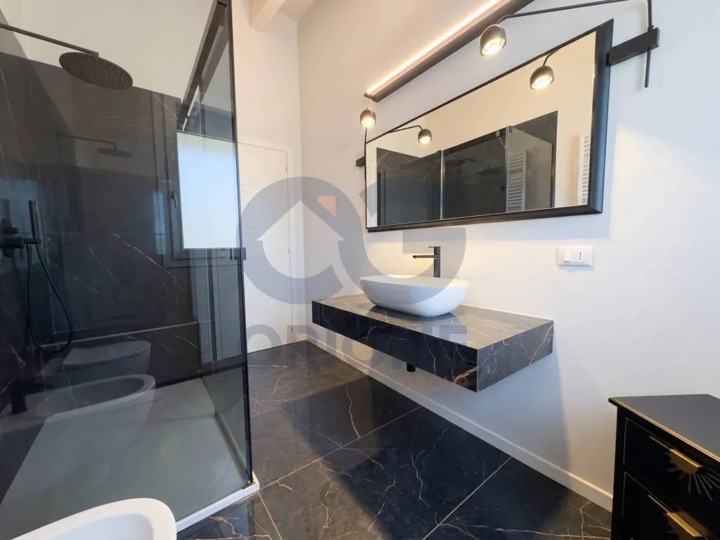 Salles de bain - Newly Built Apartment with Terrace in Cento