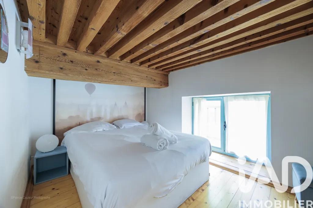 Schlafzimmer - Fully Renovated Apartment in Lyon 4th