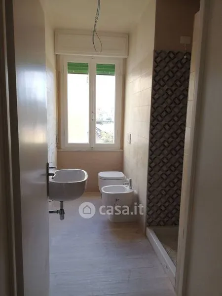 Bagni - Spacious 4-Room Apartment in Pisa