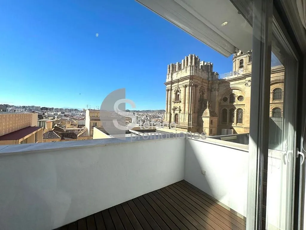Balcone - Duplex Penthouse with Cathedral Views in Málaga