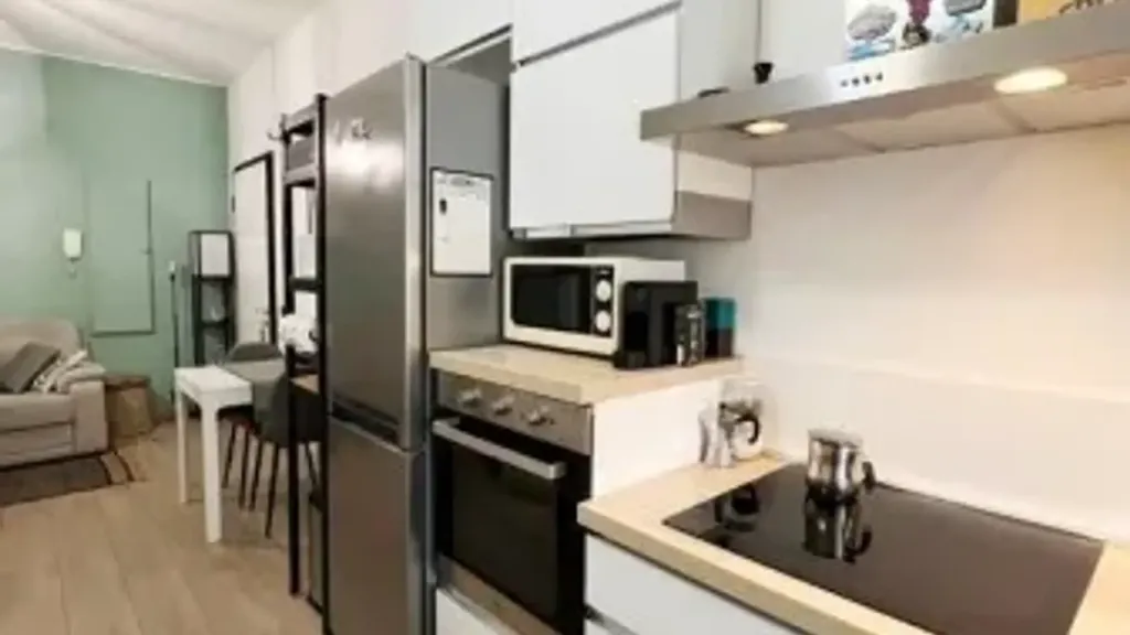 Köök - Rear-Facing Two-Bedroom Flat in Milan
