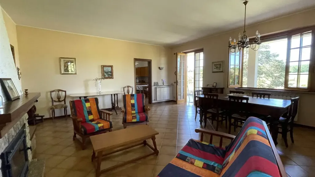 Söögituba - Villa with Garden in Ponte Dell'Olio