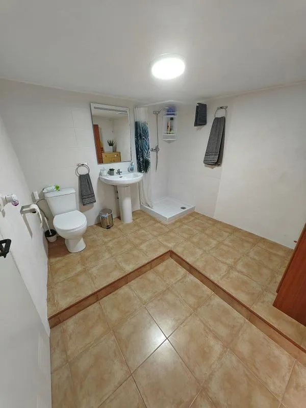 Vannitoad - Fully Renovated Townhouse with Terrace in Agost