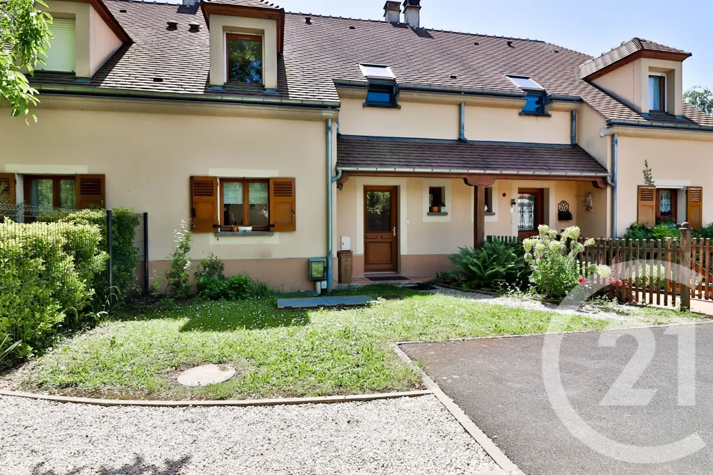 Välivaade - 5-Piece House with Terrace in Étréchy