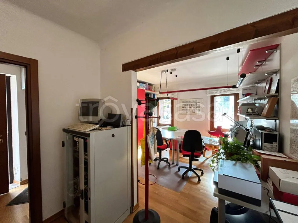 Studio - Converted Office Apartment in Gradisca d'Isonzo