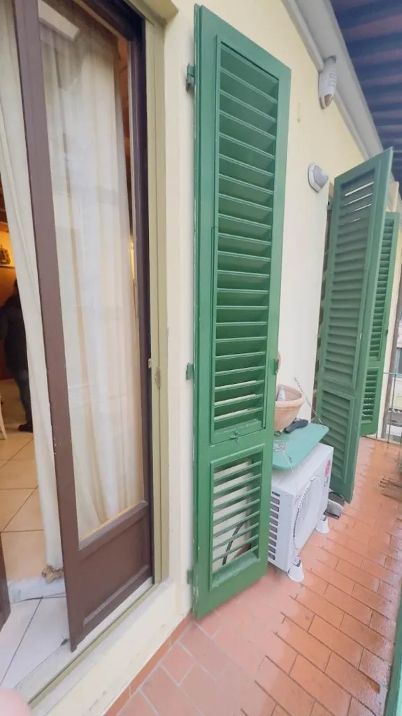 Balcony - Rustic Apartment with Balcony in Florence