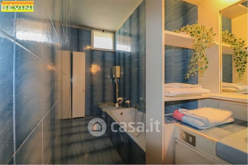 Salles de bain - Semi-detached House with Garden in Modena