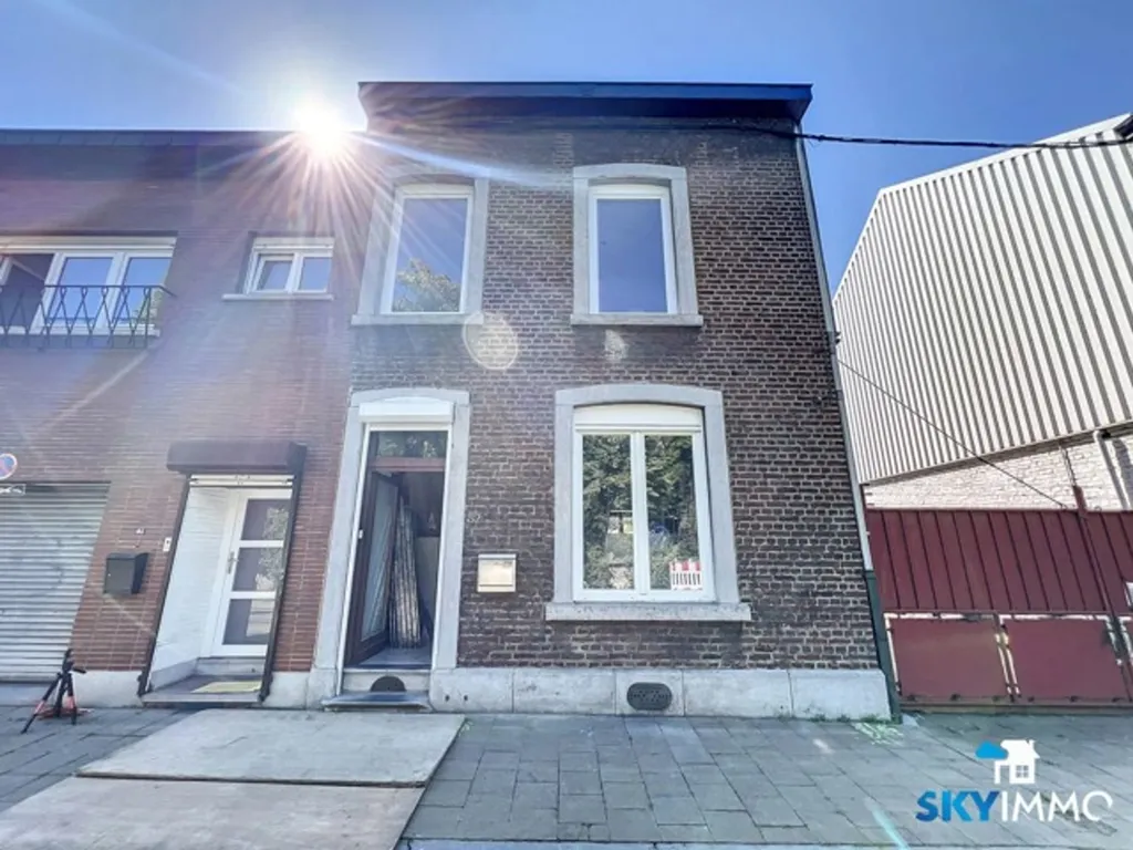 Extérieur - Maison partiellement rénovée avec jardin à Ougrée
