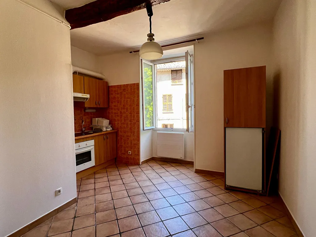 Cuisine - Appartement 2 Pièces au Cœur de Carcès