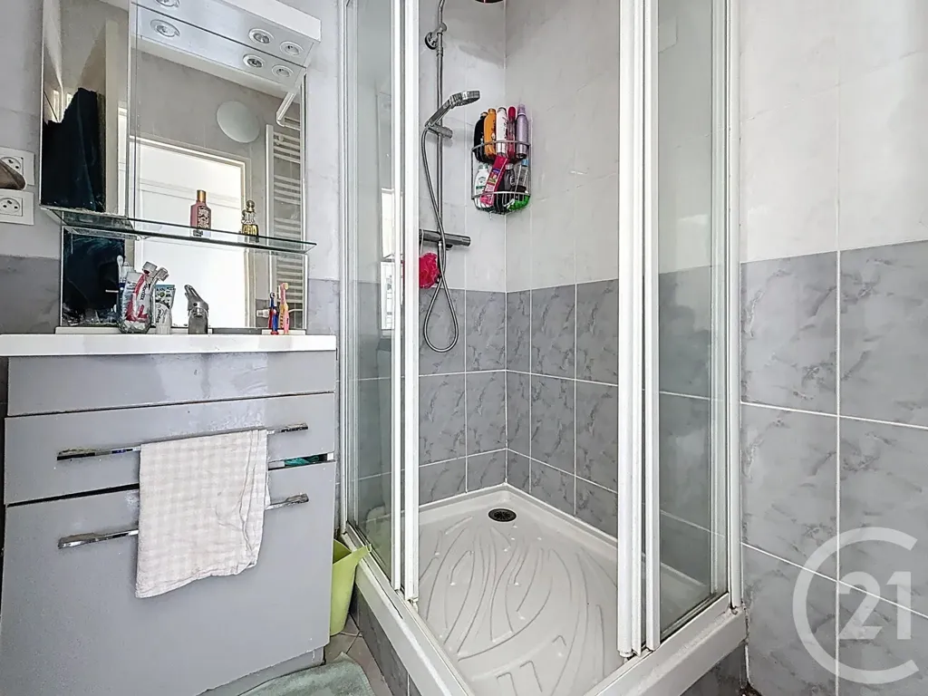 Salles de bain - Appartement 3 Pièces au Pied du Tramway à Dijon