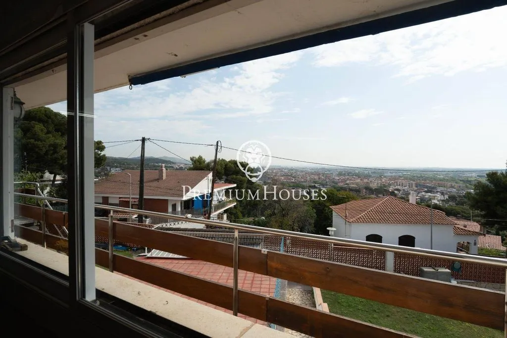 Balcone - Luxury House with Pool in Castelldefels