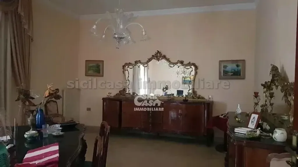 Appartement 5 pièces à IT