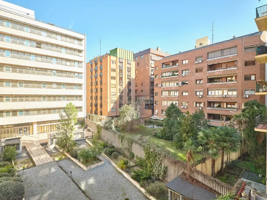 Aed - Luxury Apartment with Terrace in Madrid