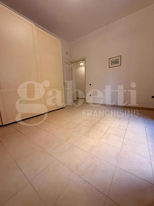 Magamistoad - Rationalised Apartment in Cagliari Centre
