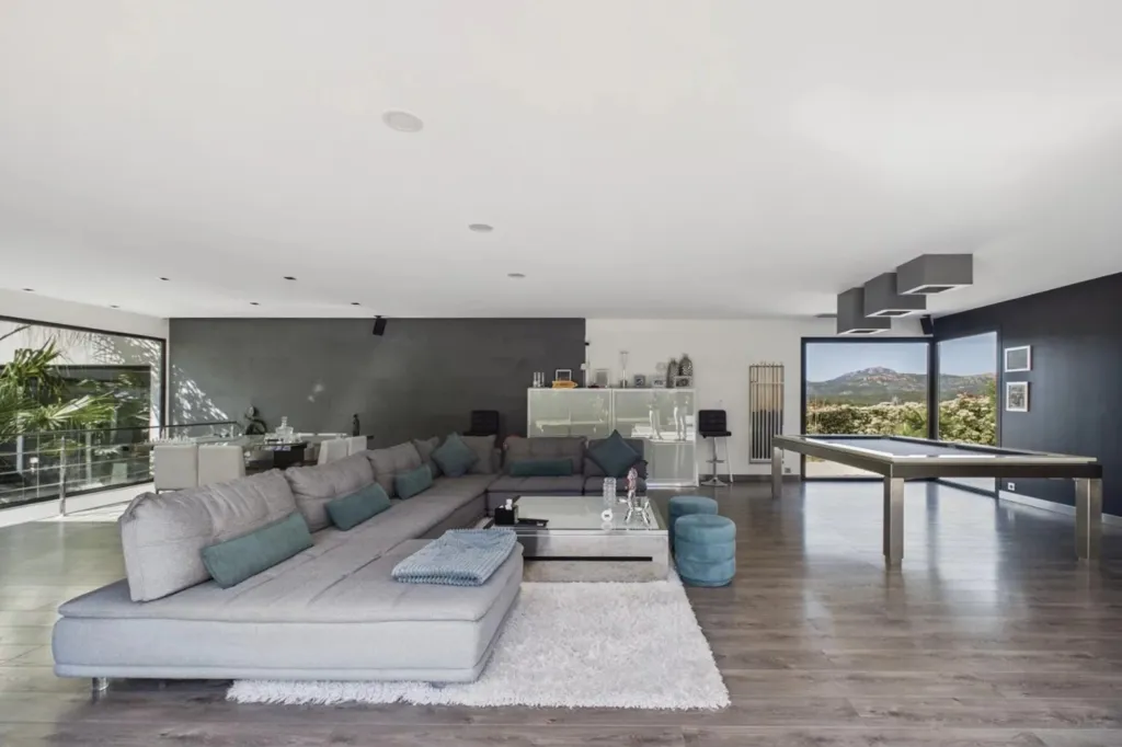 Séjour - Villa Contemporaine avec Vue Mer à Saint-Raphaël