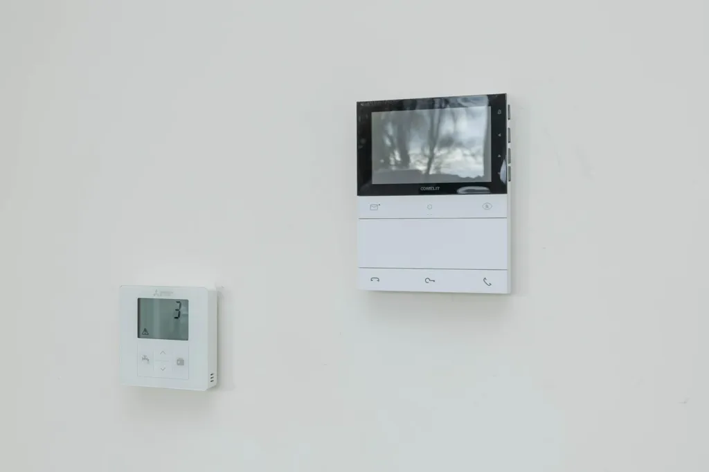 other_room