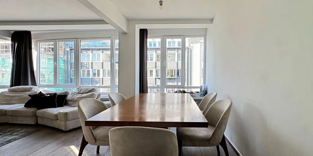 Söögituba - Renovated Apartment with Terrace near Citadelpark, Ghent